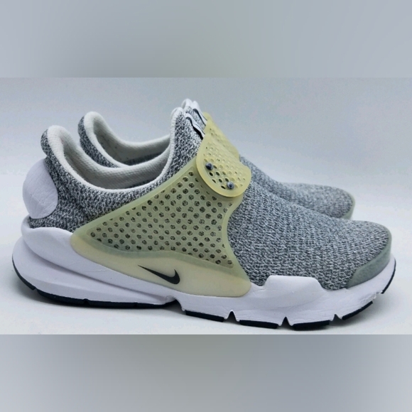 Nike Sock Dart “ Grey” Sneakers Size 9 NWOT MSRP $130 - Picture 4 of 9